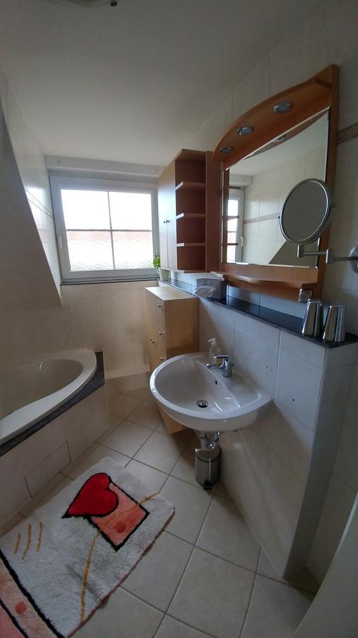 Ferienhaus Messezimmer Laatzen Apo 3 *